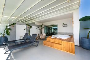 White City Resort Hotel