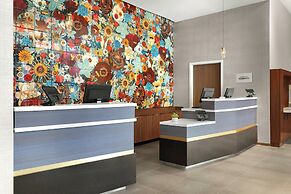 Courtyard by Marriott New York Manhattan / Chelsea