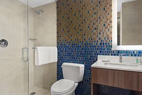 Courtyard by Marriott New York Manhattan / Chelsea