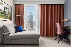Courtyard by Marriott New York Manhattan / Chelsea