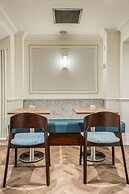 The Princes Square Hotel