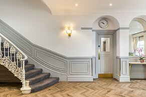 The Princes Square Hotel