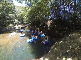 Hibiscus Valley Inn