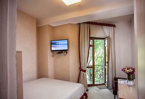 Palais Royal Hotel
