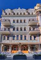 Palais Royal Hotel