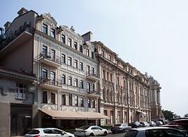 Palais Royal Hotel