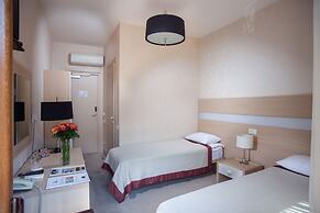 Palais Royal Hotel