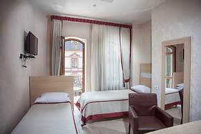 Palais Royal Hotel