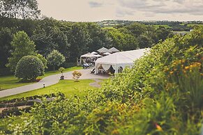 Fernhill House Hotel & Gardens