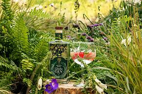 Fernhill House Hotel & Gardens