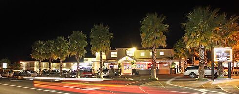 Tuakau Hotel