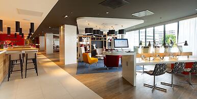 Holiday Inn Amsterdam - Arena Towers by IHG