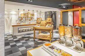 Holiday Inn Amsterdam - Arena Towers by IHG