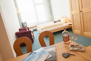 Chesa Surlej Hotel
