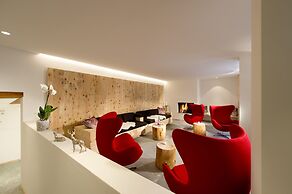 Chesa Surlej Hotel