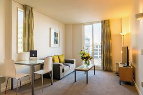 Astelia Apartment Hotel