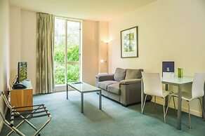 Astelia Apartment Hotel