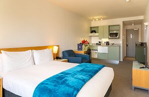 Astelia Apartment Hotel