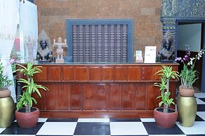 Popular Boutique Hotel