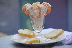 Popular Boutique Hotel