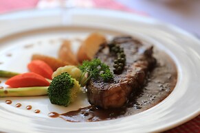 Popular Boutique Hotel