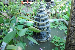 Popular Boutique Hotel