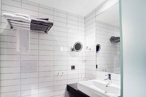 Clarion Hotel Sense