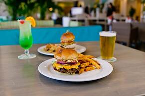 Holiday Inn Resort Fort Walton Beach by IHG