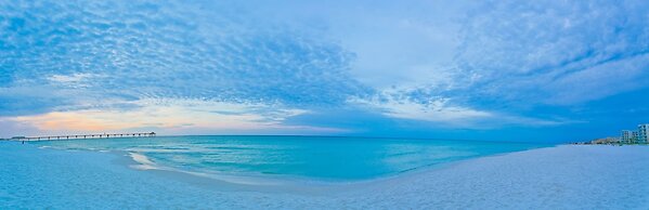 Holiday Inn Resort Fort Walton Beach by IHG