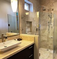 Pinnacle Resorts 180