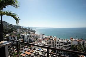 Pinnacle Resorts 180