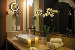 Pinnacle Resorts 180