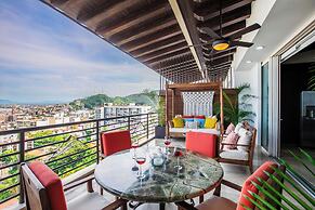 Pinnacle Resorts 180