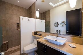 Pinnacle Resorts 180