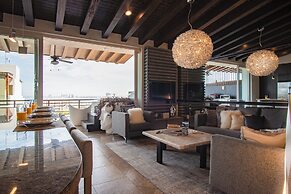 Pinnacle Resorts 180