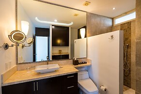 Pinnacle Resorts 180