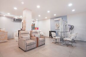 Pinnacle Resorts 180