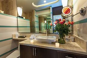 Pinnacle Resorts 180