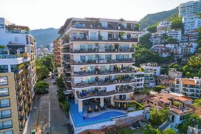 Pinnacle Resorts 180