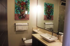 Pinnacle Resorts 180