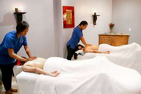 Infinity Bay Spa & Beach Resort