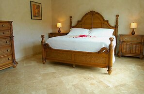 Infinity Bay Spa & Beach Resort