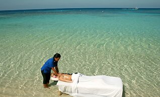 Infinity Bay Spa & Beach Resort