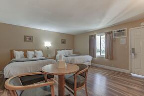 Shasta Pines Motel & Suites