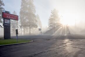 Shasta Pines Motel & Suites