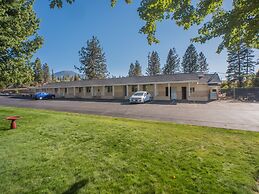 Shasta Pines Motel & Suites