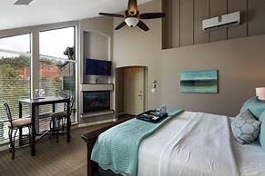 The Inn Above Oak Creek