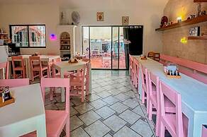 Chez Waffle Hotel