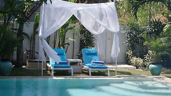 La Cabana Hotel and Villas