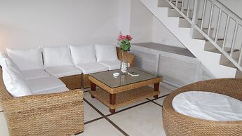 La Cabana Hotel and Villas